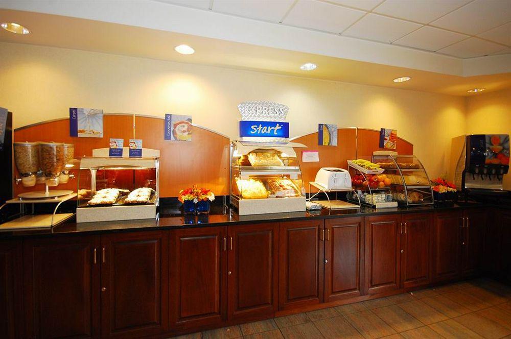 Quality Inn I-74 Batesville Eksteriør billede