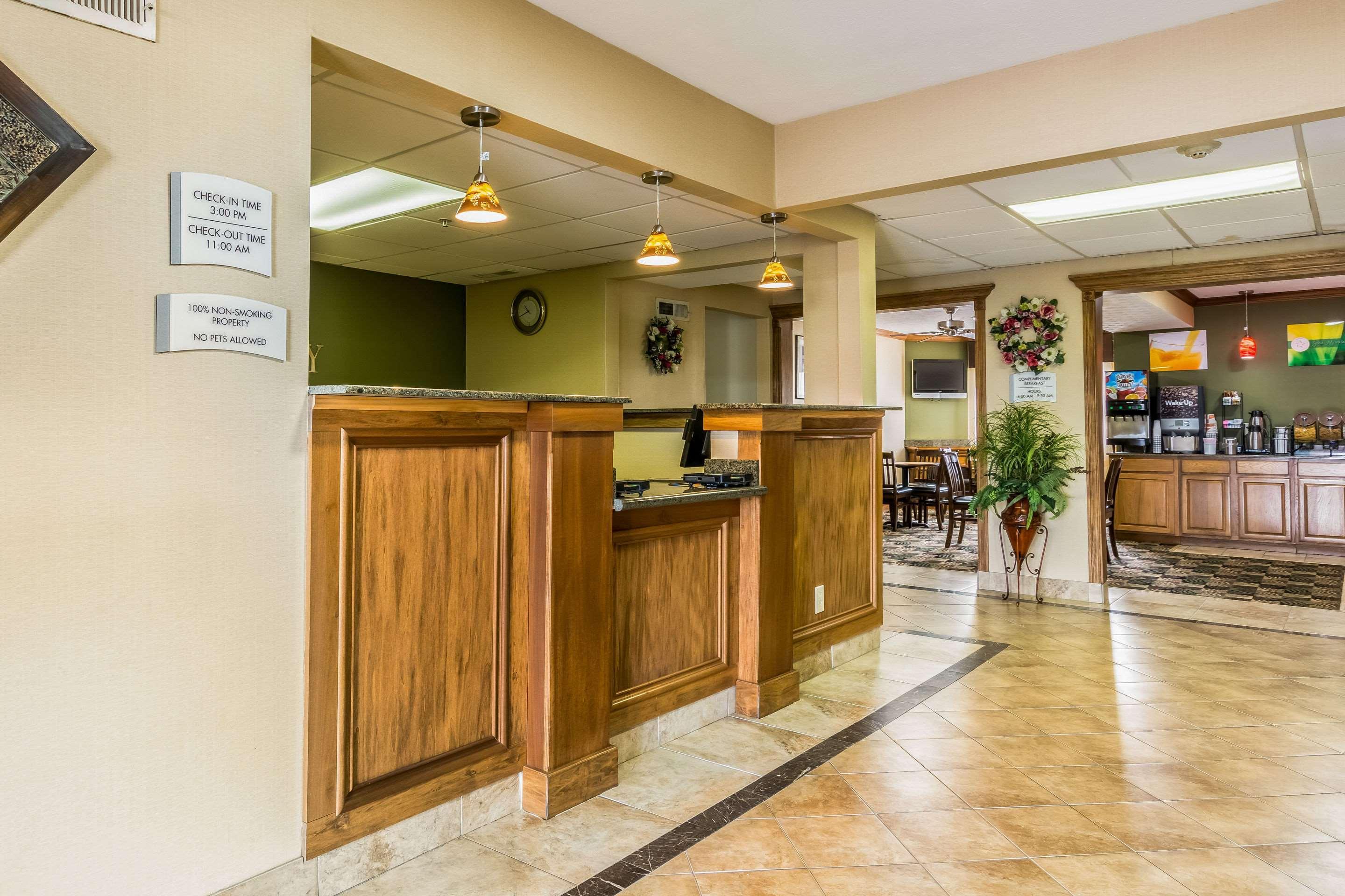 Quality Inn I-74 Batesville Eksteriør billede