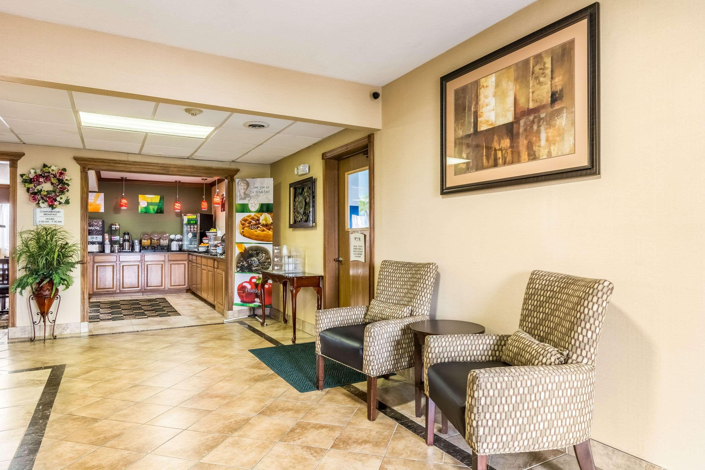 Quality Inn I-74 Batesville Eksteriør billede