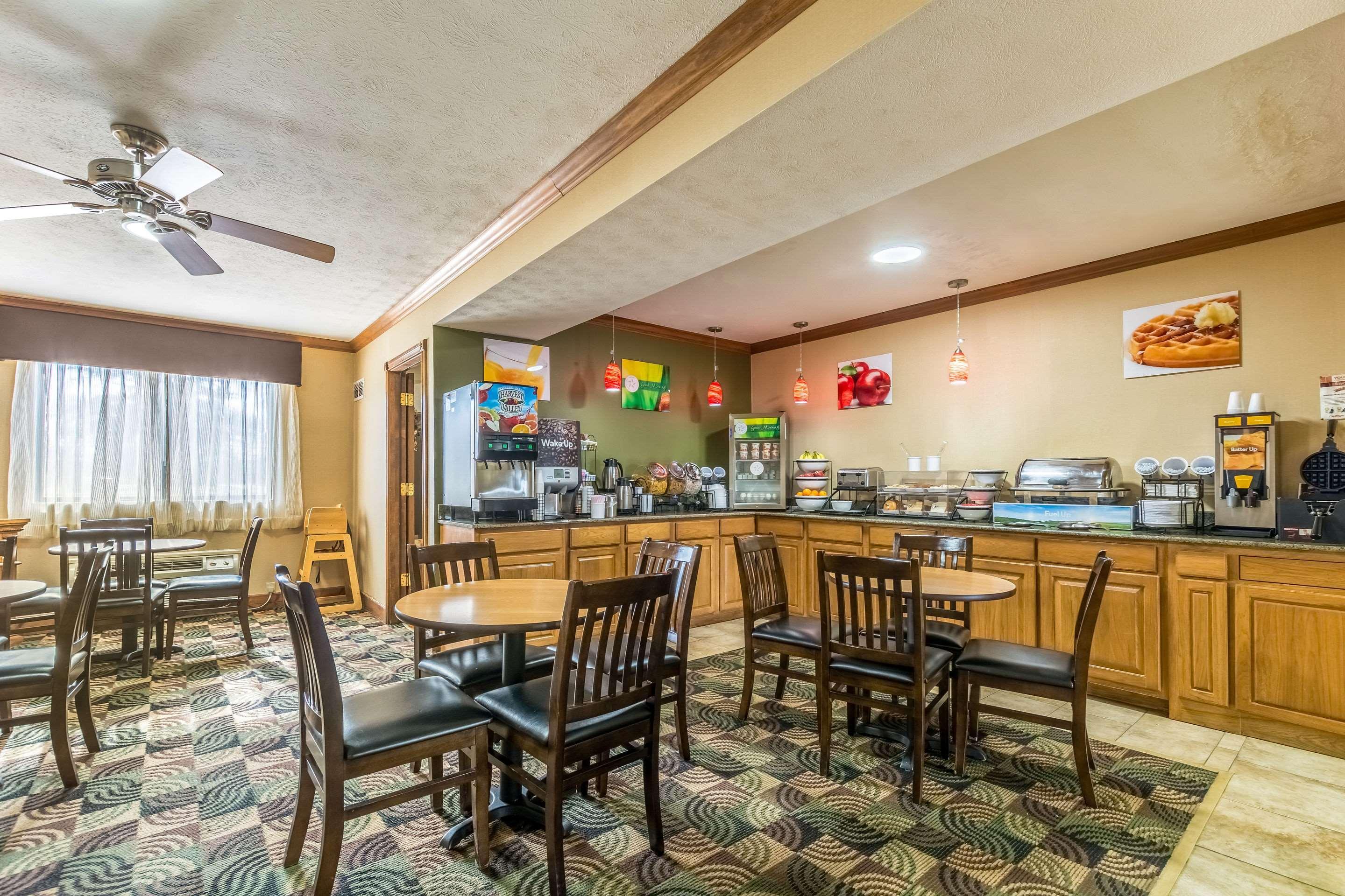 Quality Inn I-74 Batesville Eksteriør billede