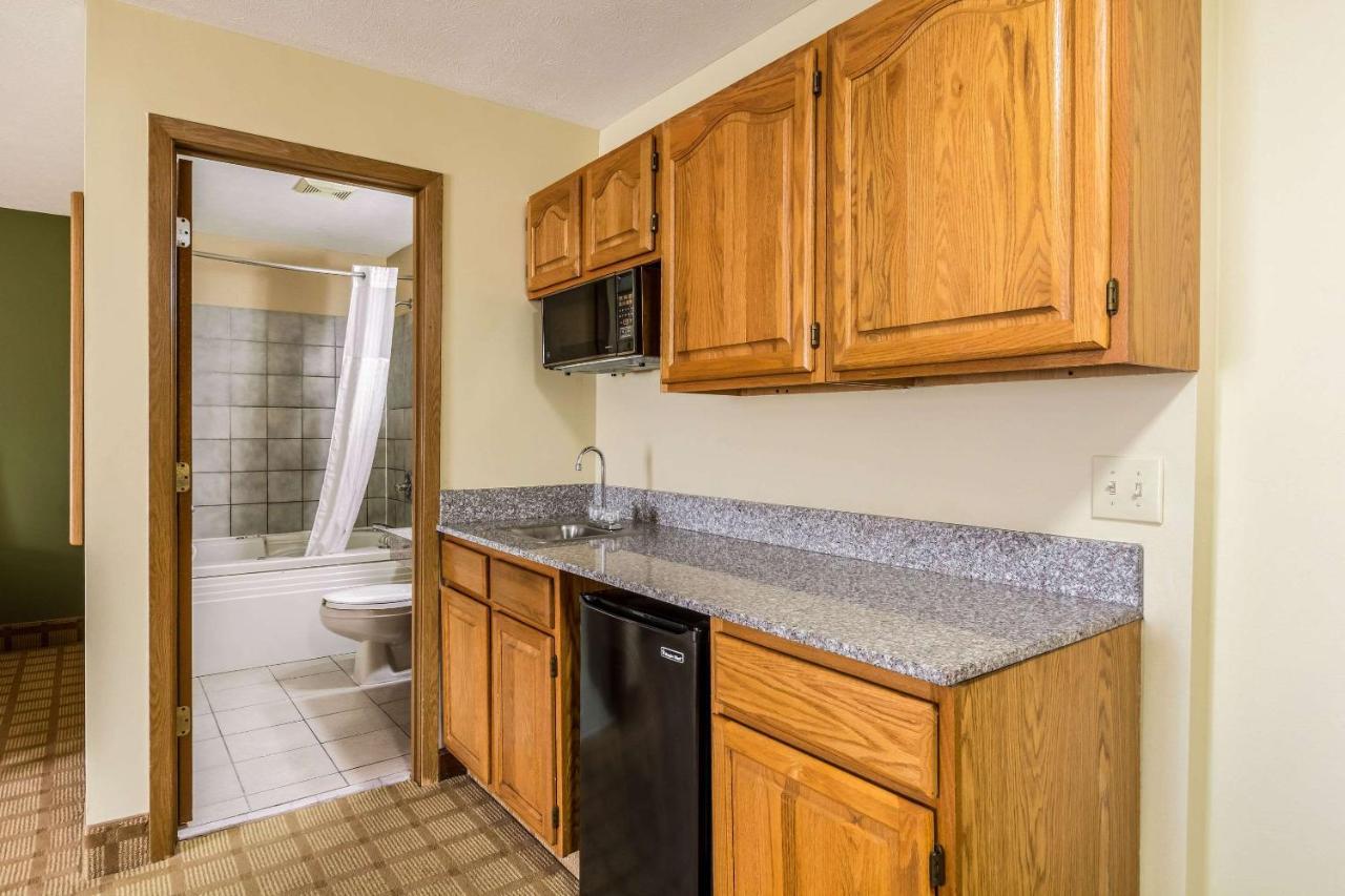 Quality Inn I-74 Batesville Eksteriør billede