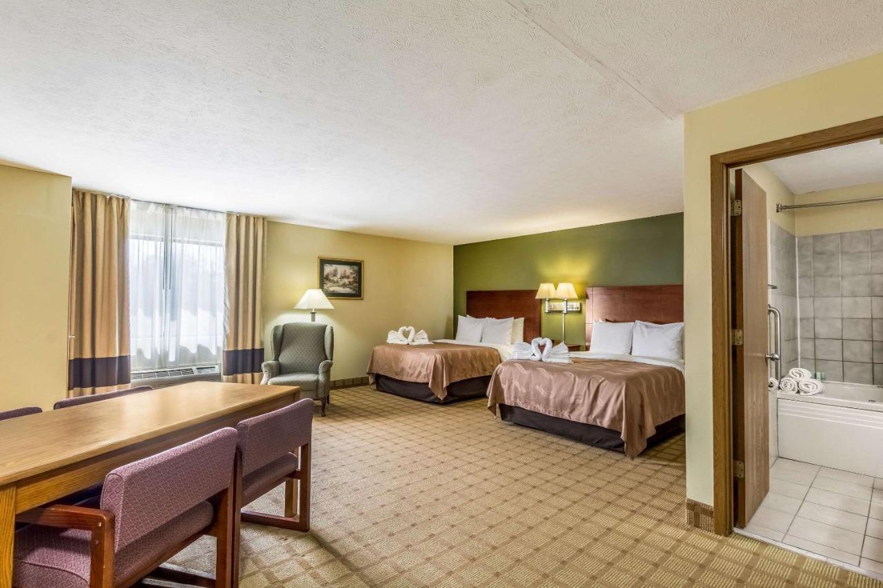 Quality Inn I-74 Batesville Eksteriør billede