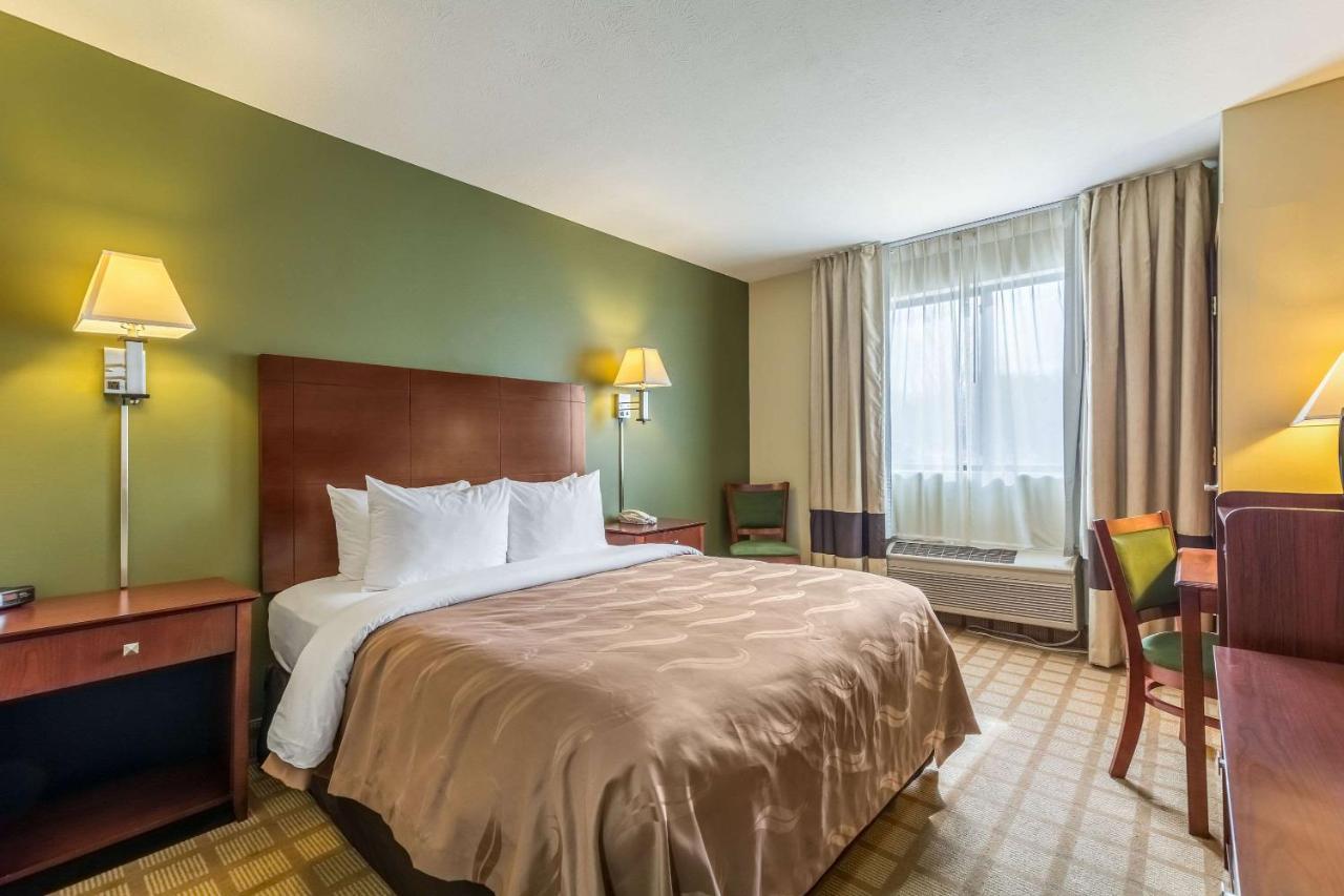 Quality Inn I-74 Batesville Eksteriør billede